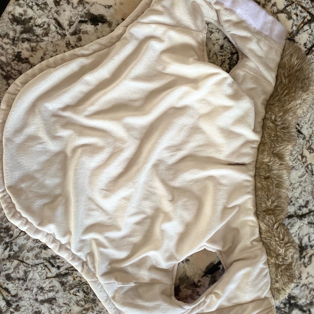 Dog coat - Picture 3 of 4